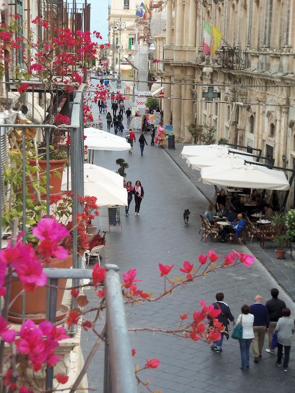 نوتو Centro Storico B&B المظهر الخارجي الصورة